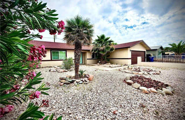 4881 E Imperial Avenue photos photos