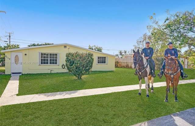 6110 SW 38th Street photos photos