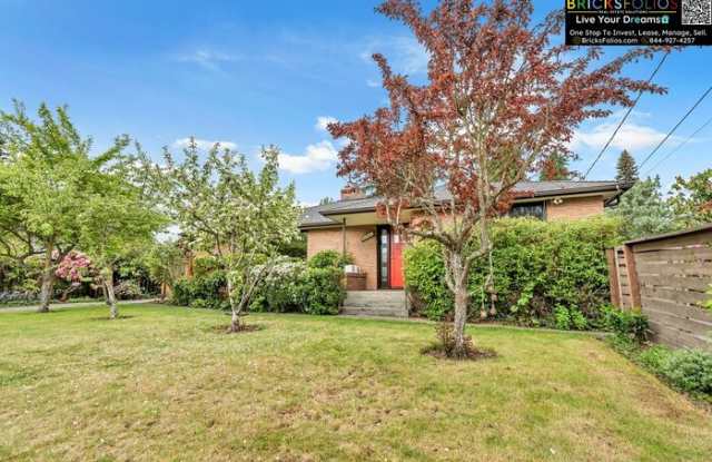 11539 Corliss Avenue North photos photos