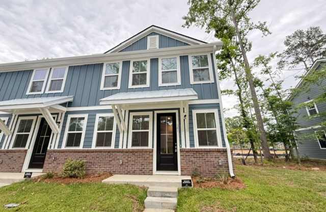 3 Bedroom 2.5 Bathroom Townhouse in Windward Village - Summerville photos photos
