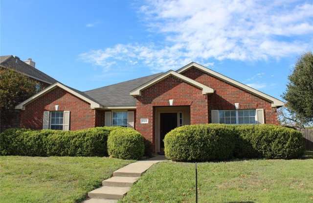 1323 Rabbit Ridge - 1323 Rabbit Ridge, Cedar Hill, TX 75104