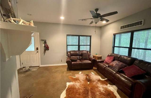 11357 Oak Lake Road Gallery 4