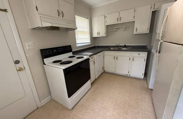 PRE-LEASING FOR AUGUST 9TH 2027! Gallery 3