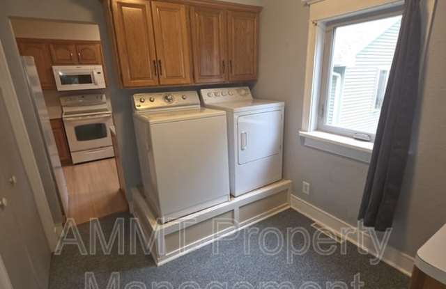 3216 Bowling Street Southwest Gallery 4