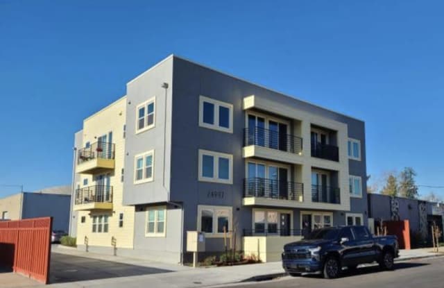 24997 Oneil Avenue photos photos