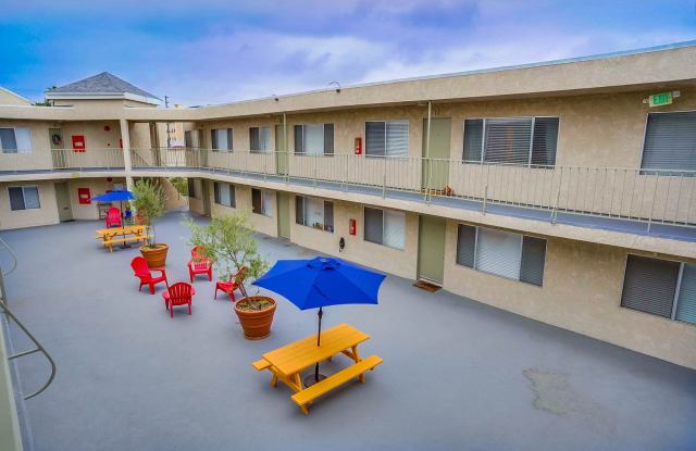 Inglewood Apartments at 3638 W 113th St Gallery 1