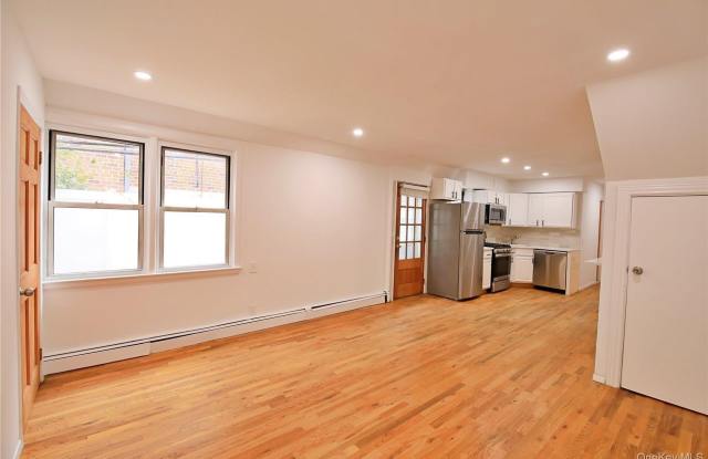 750 E Broadway Gallery 4