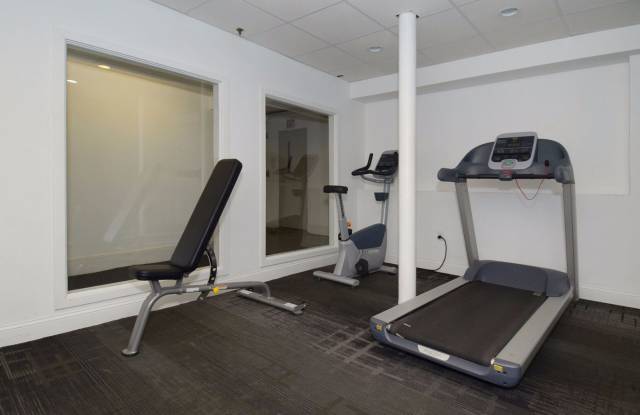 2 bed in the heart of Allston photos photos