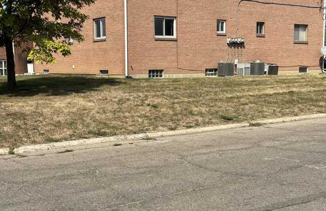 898 Byron Ave - 898 Byron Avenue, Columbus, OH 43227