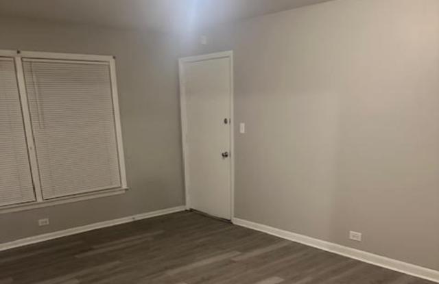 14502 Cottage Grove Avenue Gallery 2