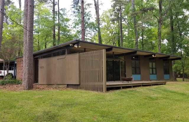 222 Ashcot Circle - 222 Ashcot Circle, Jackson, MS 39211