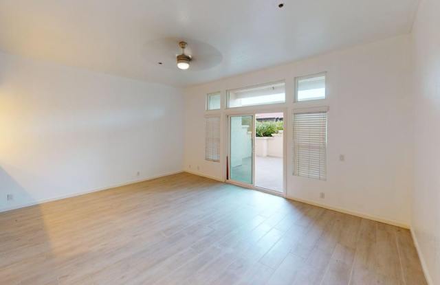 Updated North Park Studio with Oversized Private Patio! Gallery 4