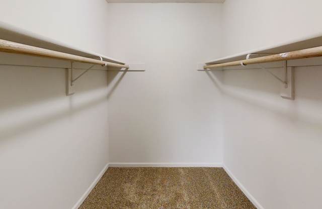 Mission Hills Apartments Gallery 3