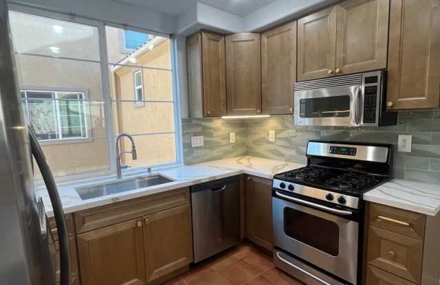 3BD 3BA 2CAR GARAGE - GATED COMMUNITY OF SAN MARCOS - 640 Hatfield Drive, San Marcos, CA 92078
