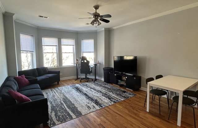 2253 West Rosemont Avenue photos photos