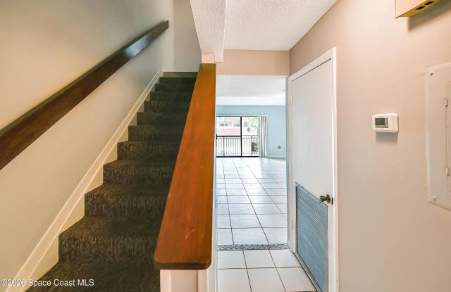 190 Paradise Boulevard Gallery 2