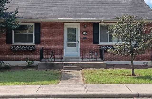 Move Right In - 605 North Miami Avenue, Cleves, OH 45002