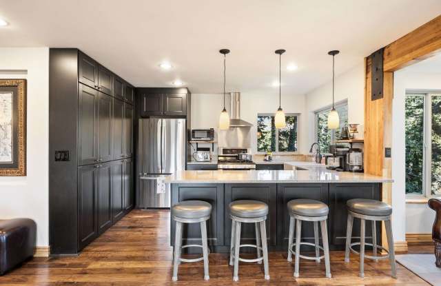One-of-a-Kind Mountain Home in Park City Gallery 3