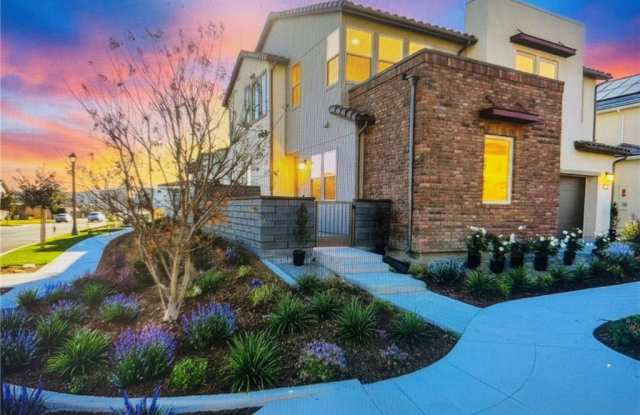 452 Botanic Way - 452 Botanic way, Orange County, CA 92675