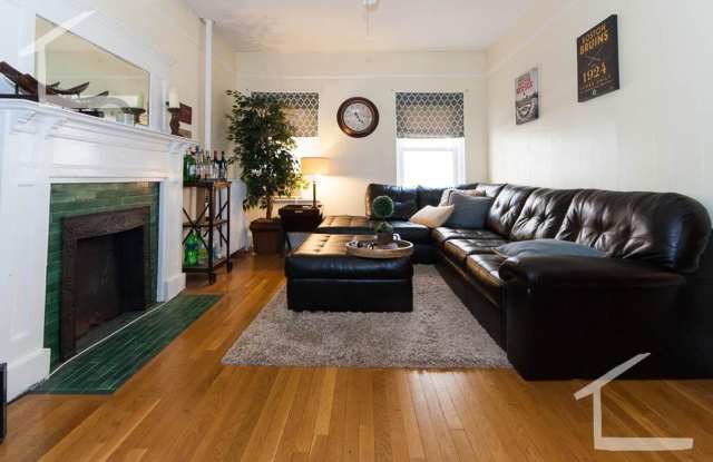 1303 Commonwealth Ave #4D Boston MA 02134 photos photos
