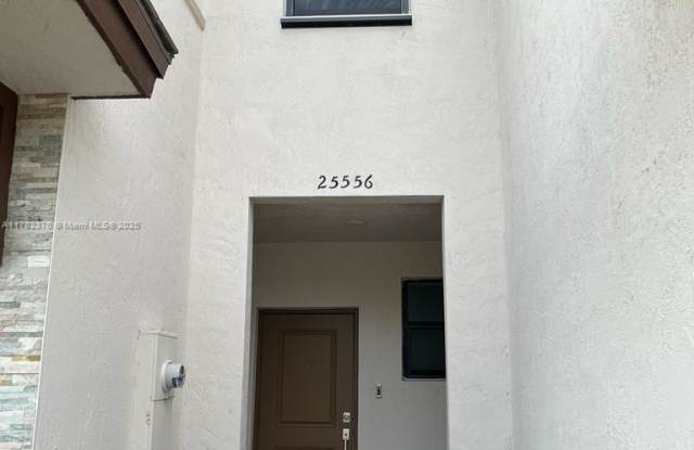 25556 Southwest 108th Avenue Gallery 3