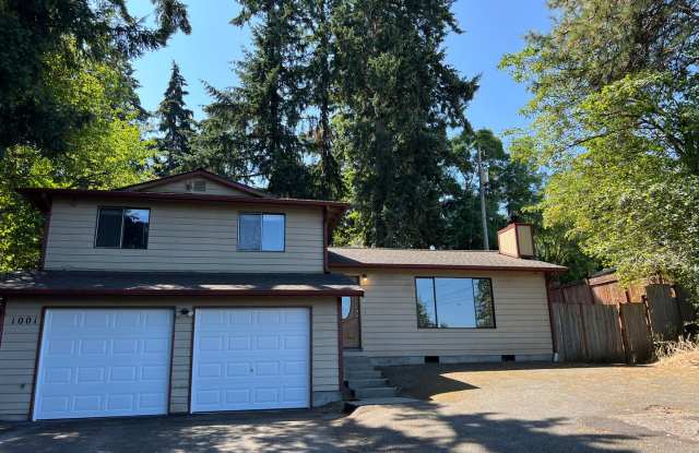 Lovely Home for Rent in Secluded Setting - 1001 Southwest 130th Street, Burien, WA 98146