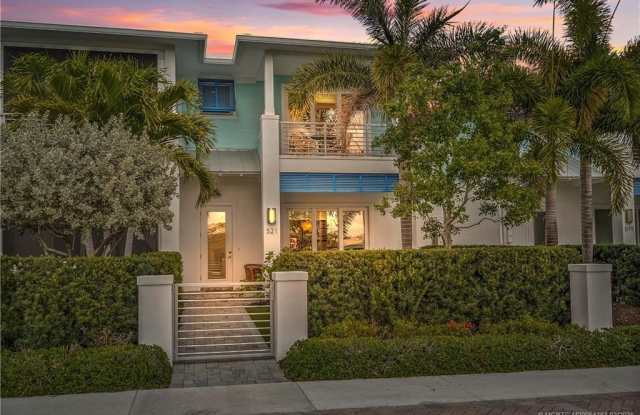 521 SW Ocean Boulevard photos photos