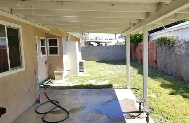 4504 Huddart Avenue Gallery 4