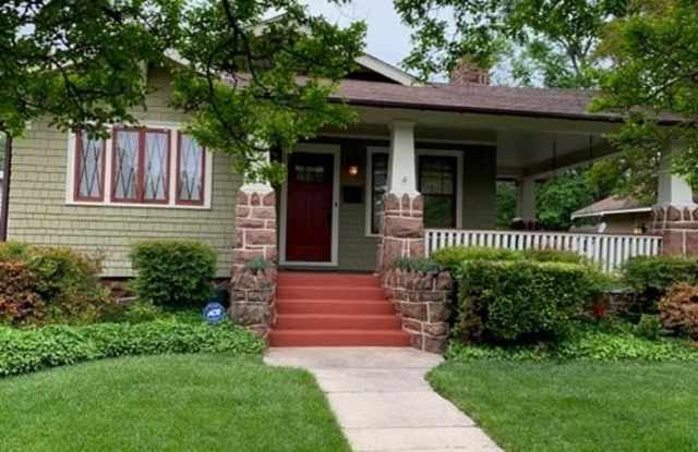 1118 Jamestown Crescent photos photos