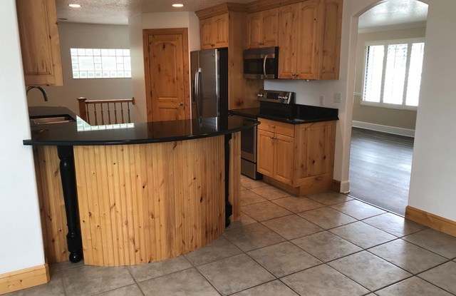 555 E 6170 S Gallery 3