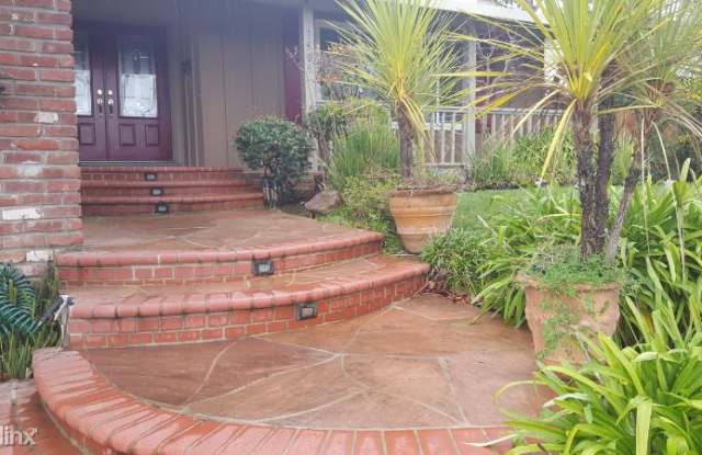 1505 Meadowlark Ln. Gallery 3