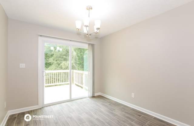 1682 Hearthstone Court Gallery 4