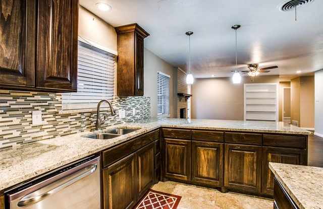 2005 Mims Street - 2005 Mims Street, Fort Worth, TX 76112