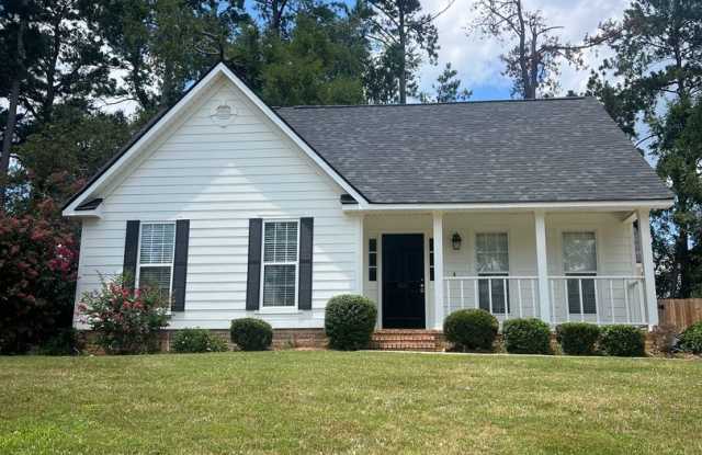 Charming 3 Bed/2 Bath Home in Evans Gallery 3