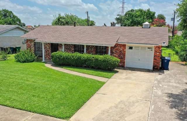 4810 WYCLIFF DR Gallery 3