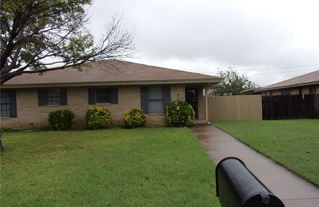 711 Hawn - 711 Hawn Cr, Abilene, TX 79605