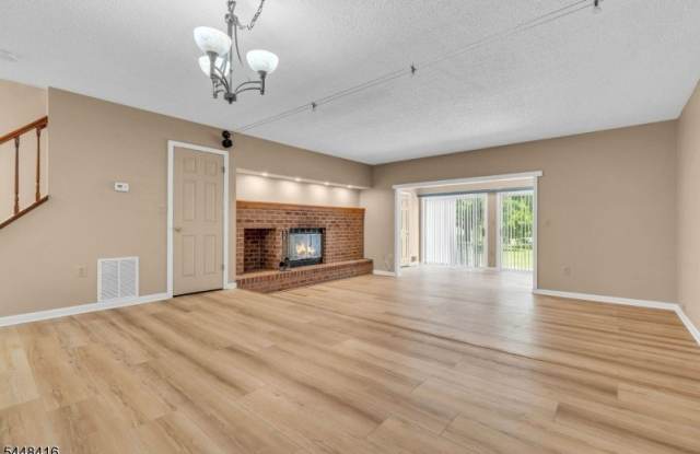 91 Chelsea Ct Gallery 4
