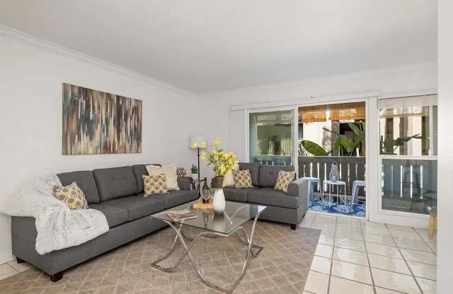 145 W Glaucus St Unit A - 145 West Glaucus Street, Encinitas, CA 92024