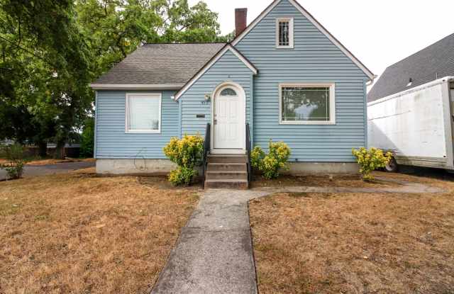 Charming Two Story Home with Basement ~ 495 21st St SE Gallery 1