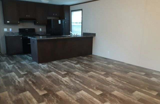 857 Macbeth Cr - 857 Macbeth Circle, Farmington, MN 55044