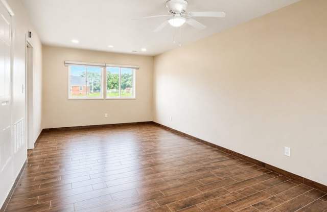 Completely Remodeled 4BR Home Steps from Alabama A&M University | Fenced Yard | Section 8 Welcome Gallery 4
