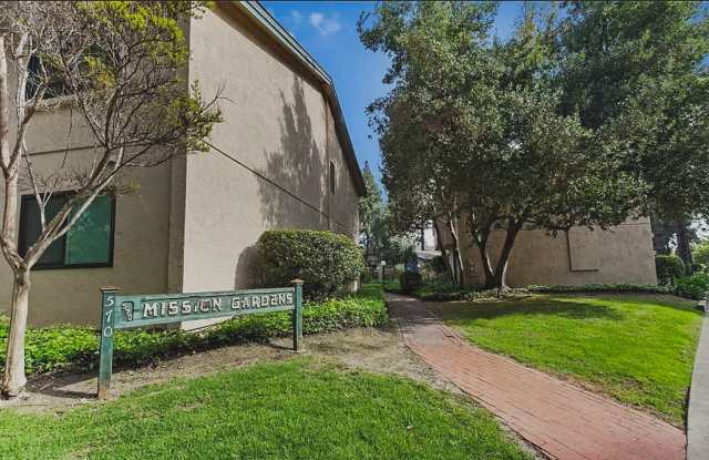 AVAILABLE JULY - 2Bed / 2 Bath Apartment near Downtown SLO photos photos