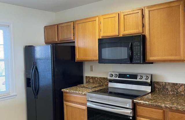 117 LYNNHAVEN COURT Gallery 4