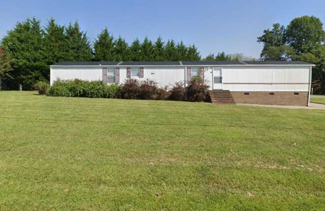 Charming Rural Home with Large Yard & Storage photos photos