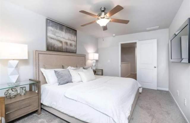 Room in 3 Bedroom Home at The Way Pl photos photos
