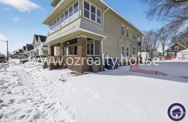 836 Oak St photos photos 836 Oak St photos photos