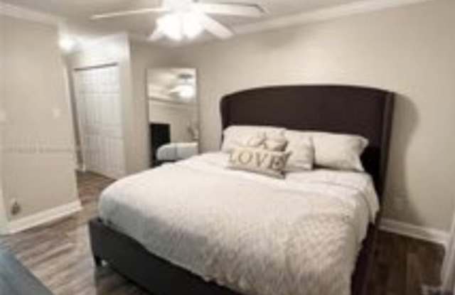 10610 Southwest 158th Court Gallery 2