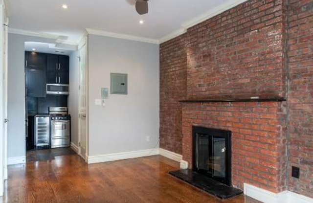 562 HUDSON ST. photos photos