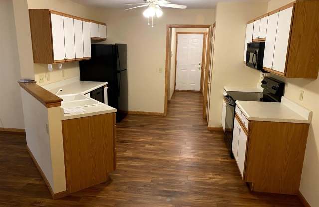 3804 CREEK HILL Drive Gallery 2