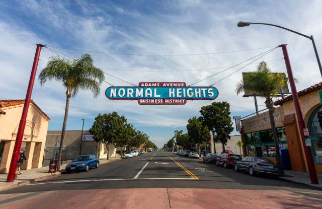 *OPEN HOUSE: 8/30 9-10AM* Normal Heights: 2BR with Parking, Washer/Dryer, and AC photos photos